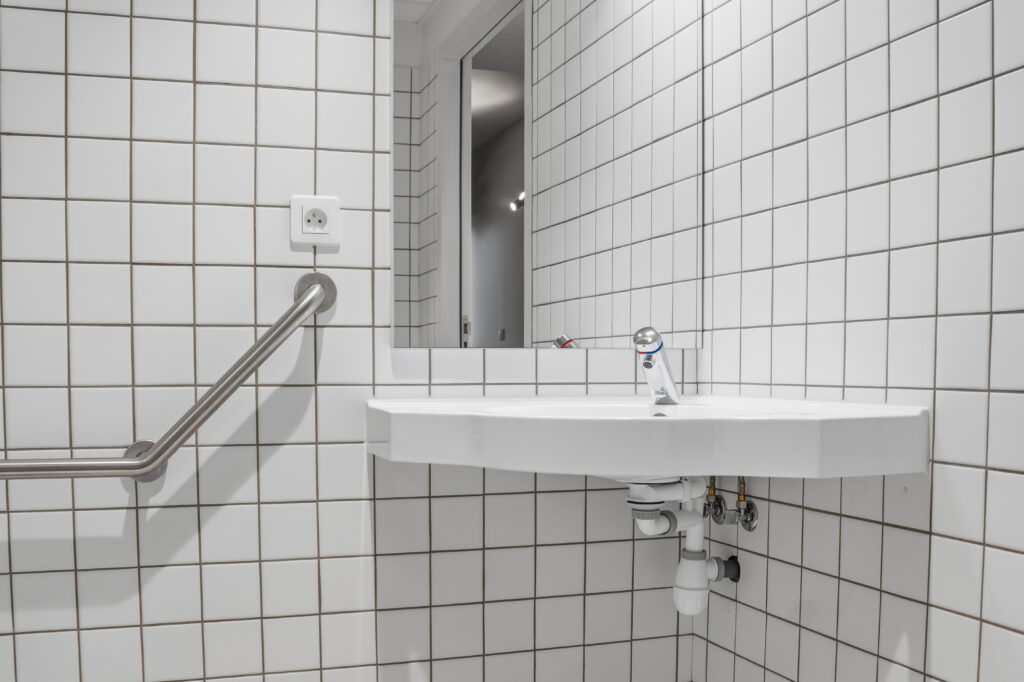 Salle de bain adaptée